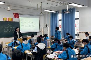 稳！贾马尔-穆雷关键4罚3中 全场19中11砍下32分5板9助2帽